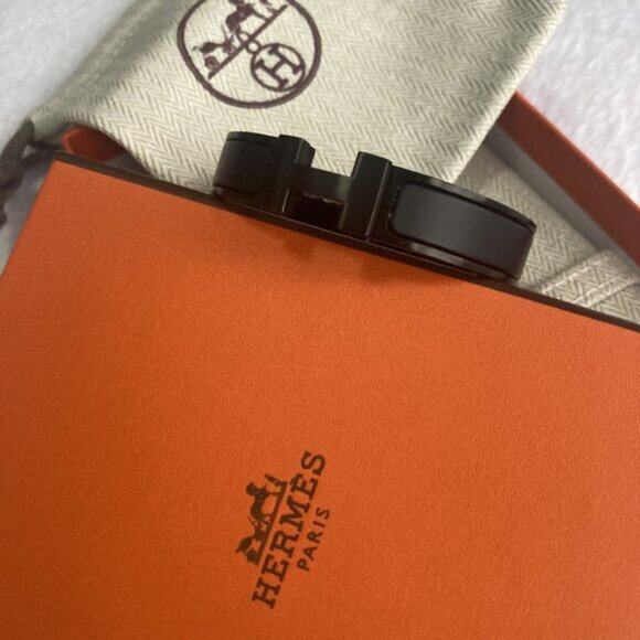 Hermes Black Warrior Enamel Matte Matte Titanium Steel Bracelet PM

Fits small - Picture 6 of 8